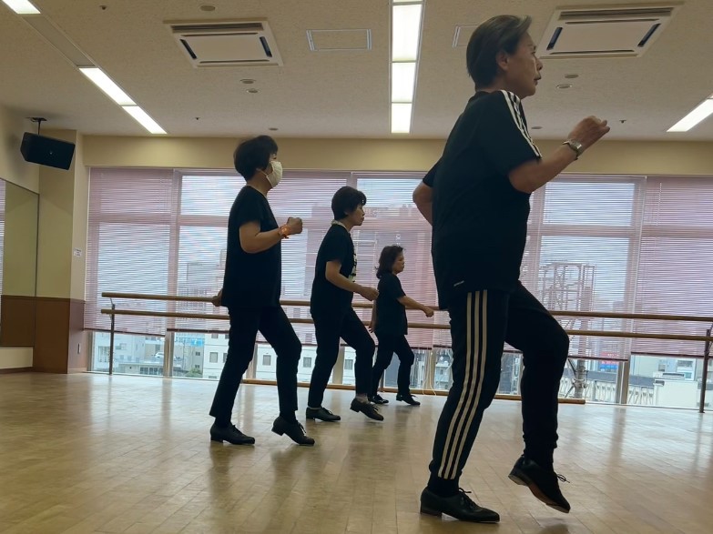 �^�b�v�_���X����